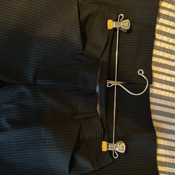 Express dress pants Editor style black with blue pinstripes - Picture 4 of 6